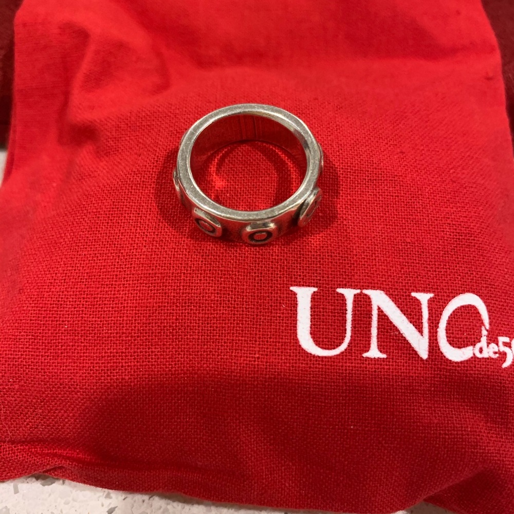 Uno de 50 ring + Free Gift